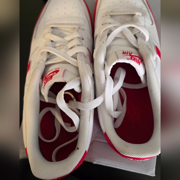 Boys (Big Kids) Air Force 1s - Size 7 - Picture 8 of 9